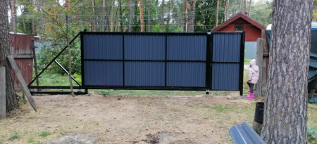 Откатные ворота размеры: как выбрать оптимальный габарит для участка и въезда