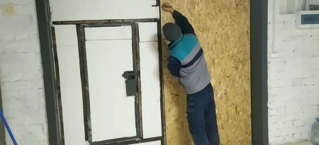 Утепление ворот гаража изнутри своими руками: практическое руководство
